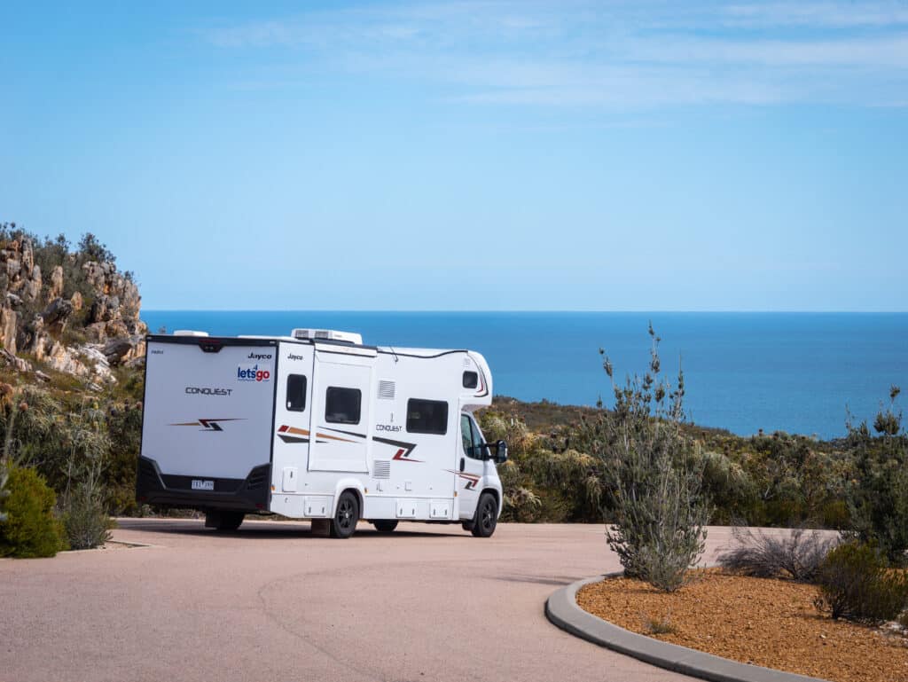 Let's Go Motorhomes Jayco Royale — 6 Berth