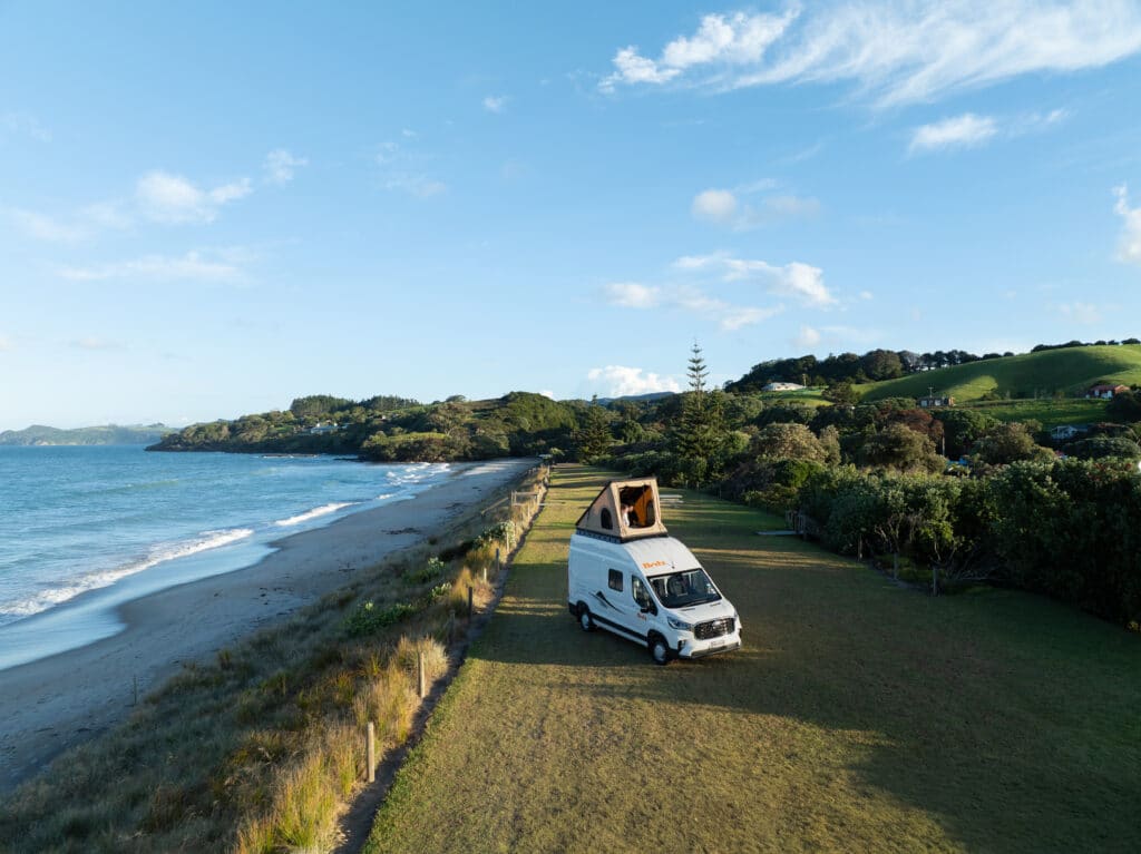 Britz Voyager — 4 Berth